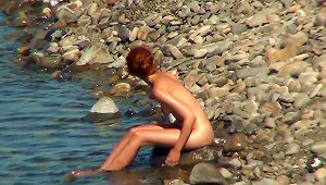 Nude Girls Spied By Horny Voyeur