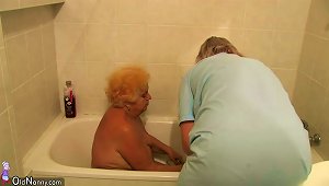 Horny Grannies Share A Guy's Hard Cock In A Hot Threesome