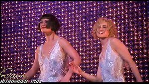 The Sexy Performance Of Catherine Zeta-jones & Renee Zellweger